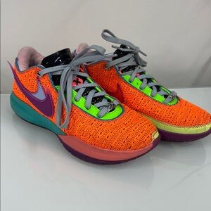 Nike LeBron 20 Low ‘Chosen 1’ neon orange 9